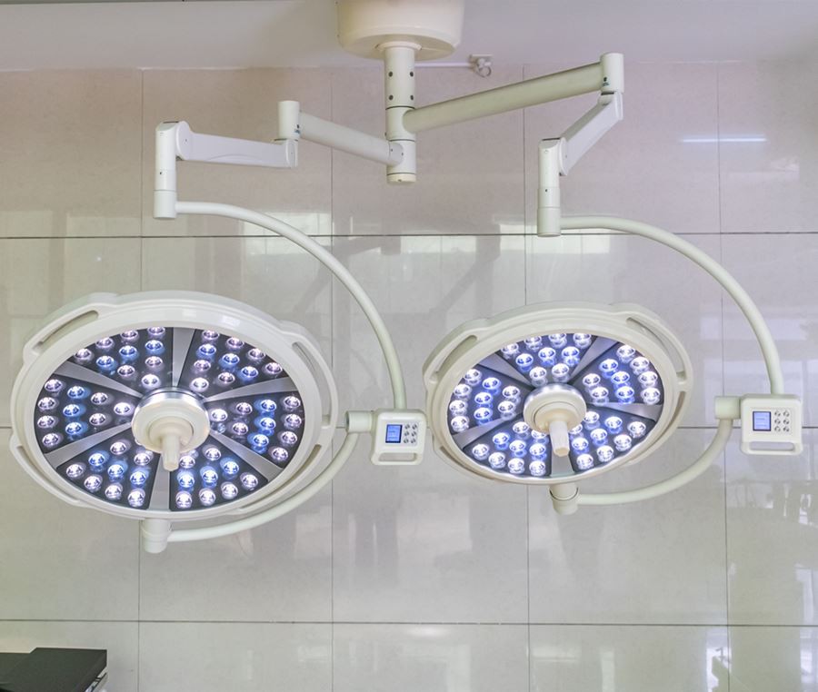 hirurška radna lampa